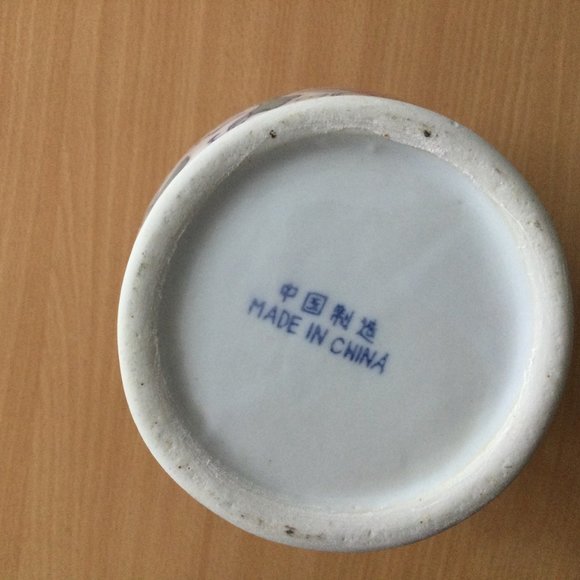 A Chinese porcelain vase green pink flower 9.5" - Picture 6 of 6